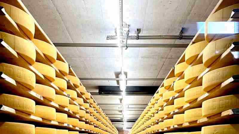 Affinage Gruyere Cheese in Gruyères Switzerland by Robbie Conceptuel., tags: schweizer die und - CC BY-SA