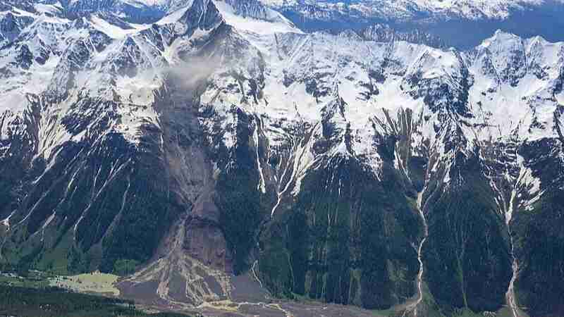 2025 Blatten glacier collapse - Swisstopo Rappid Mapping 2025 May 30 Blatten DSC 6477 cropped, tags: schweizer - CC BY-SA
